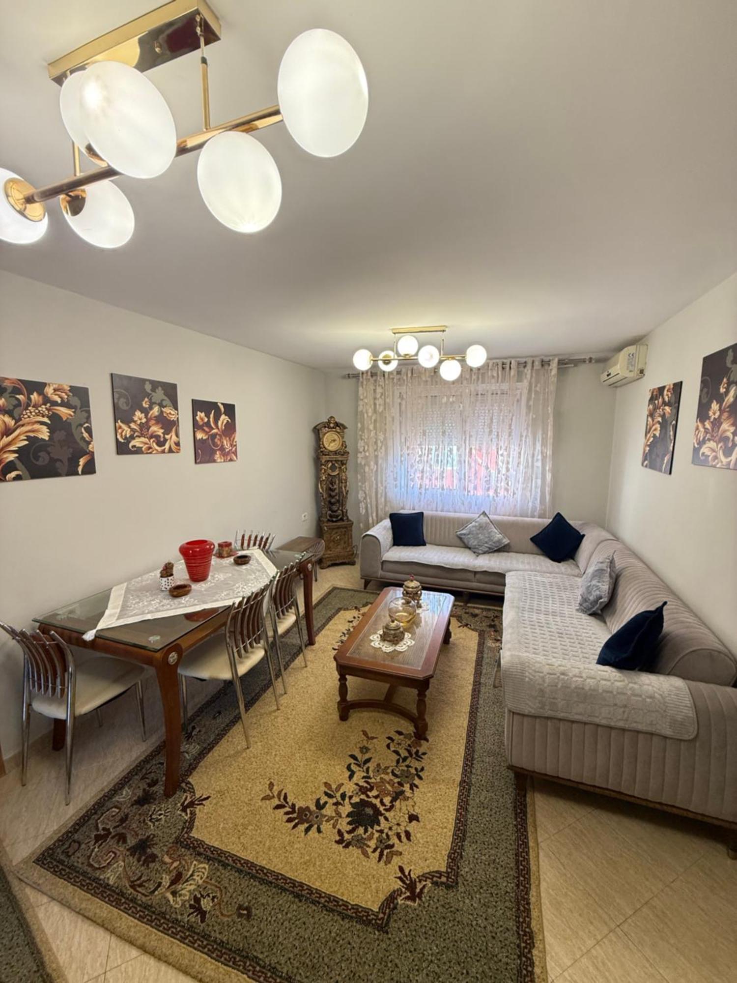 Apartment Strauss View Xhamlliku Tirana
